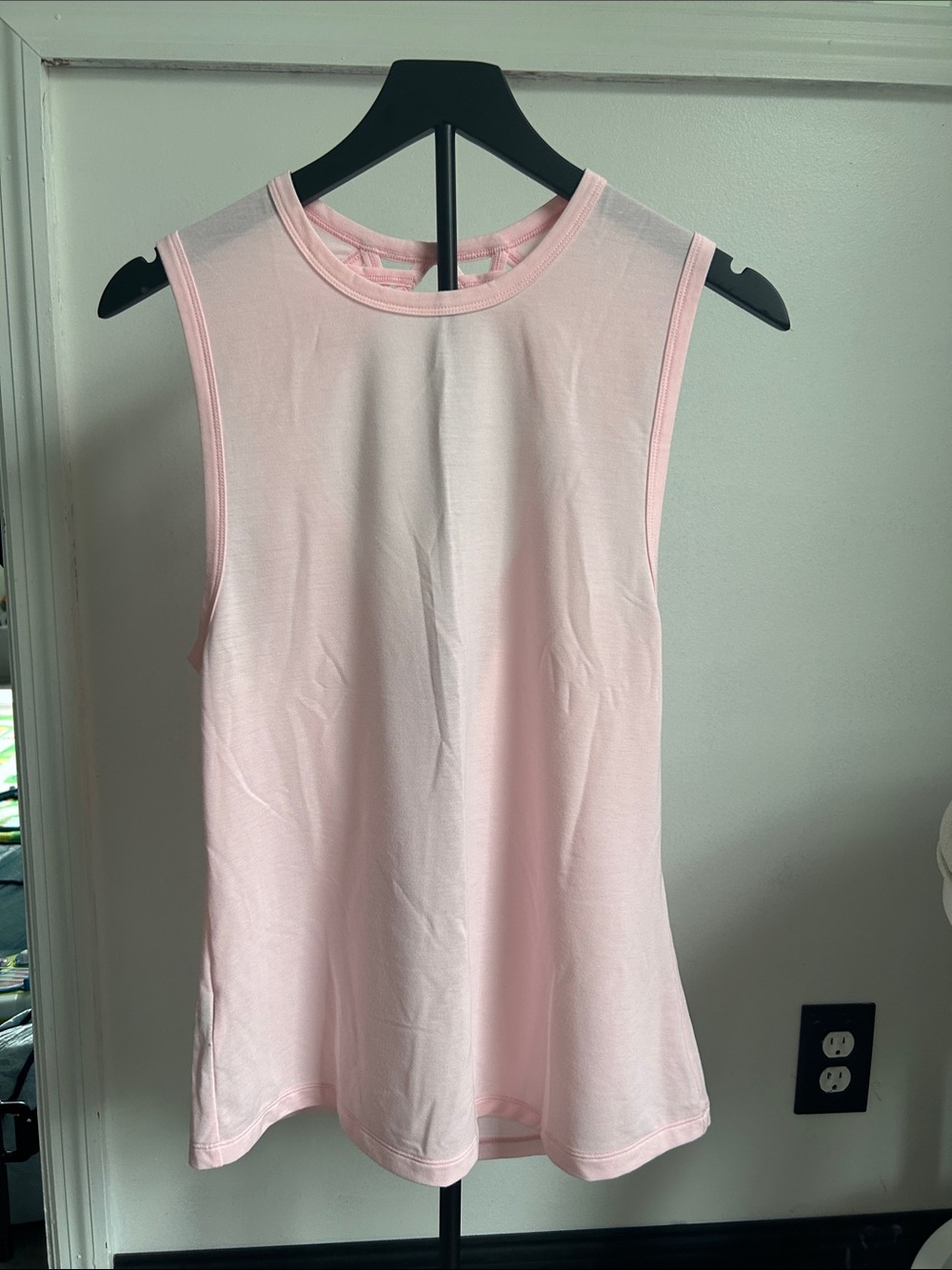 Lorna Jane Pale Pink Sleeveless Crew Tank
